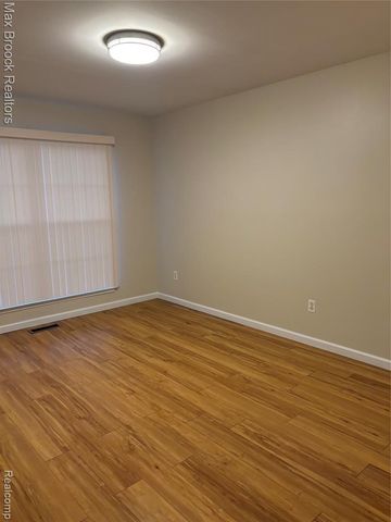 35252 Terrybrook Drive, Sterling Heights, MI 48312