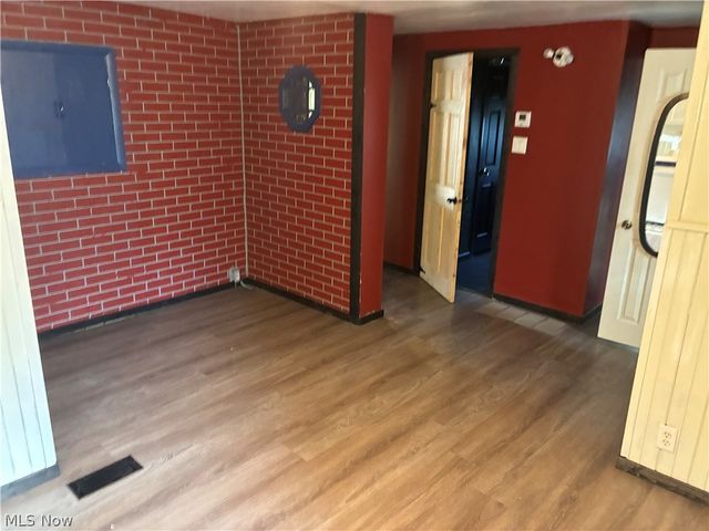 610 Orrville Street NW, Massillon, OH 44647