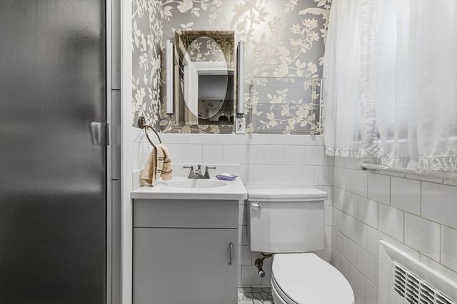 50 Gaywood St, Dartmouth, MA 02747