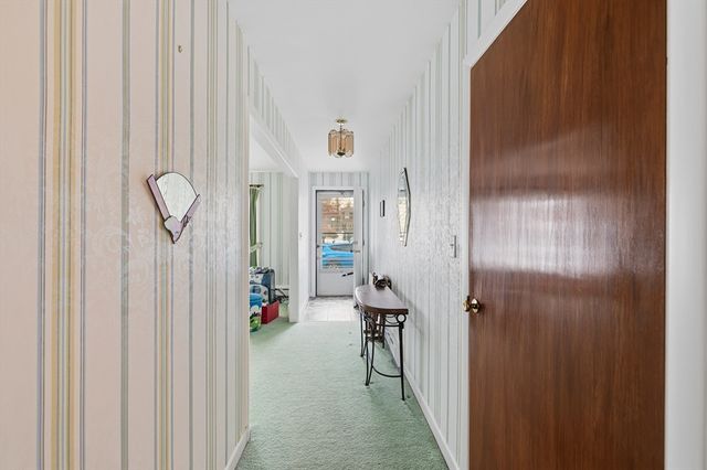 50 Gaywood St, Dartmouth, MA 02747