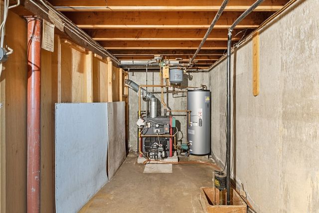 50 Gaywood St, Dartmouth, MA 02747