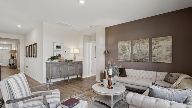 8929 Round Bale Avenue, Bowling Green, KY 42104