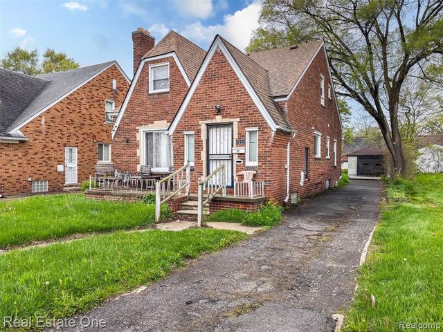 7285 Winthrop Street, Detroit, MI 48228