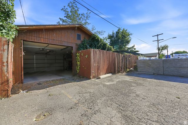 49 E SUNSET AVE, South Salt Lake, UT 84115