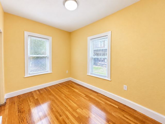 37 Maverick St 1, Chelsea, MA 02150
