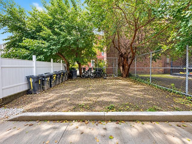 37 Maverick St 1, Chelsea, MA 02150