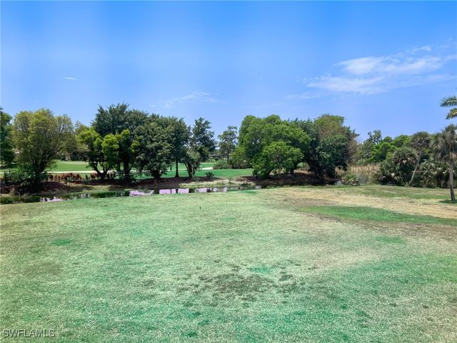 5635 Rattlesnake Hammock RD D-203, Naples, FL 34113