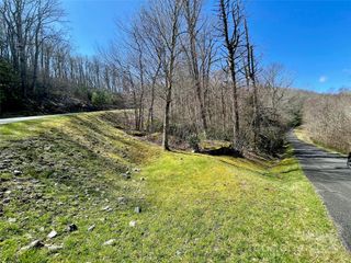 125 Stoneledge Lane 125, Blowing Rock, NC 28605