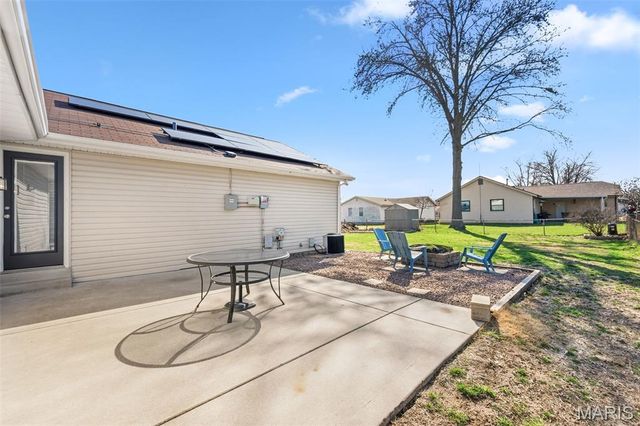 13 Northwinds Drive, St Peters, MO 63376