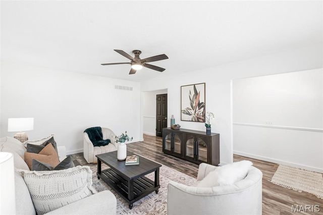 13 Northwinds Drive, St Peters, MO 63376