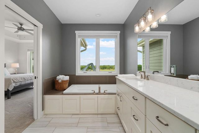 7606 Driftless Ridge Way, Verona, WI 53593