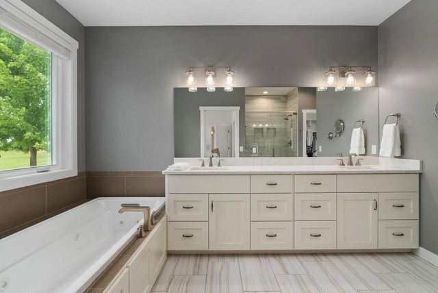 7606 Driftless Ridge Way, Verona, WI 53593