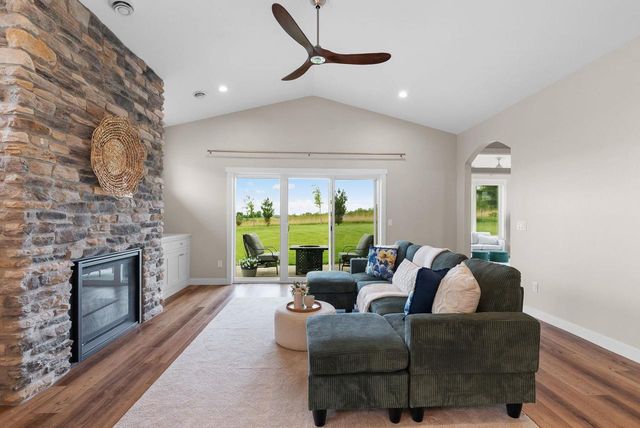 7606 Driftless Ridge Way, Verona, WI 53593