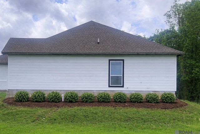 14235 Blairstown Dr, Baker, LA 70714