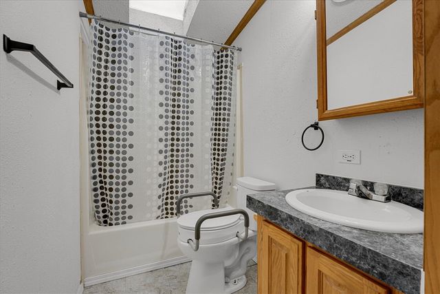 53950 Delong Road, Marcellus, MI 49067