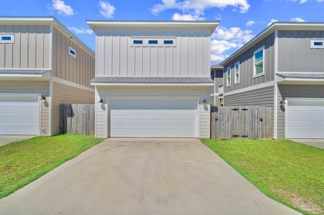 1141 W Romana St, Pensacola, FL 32502