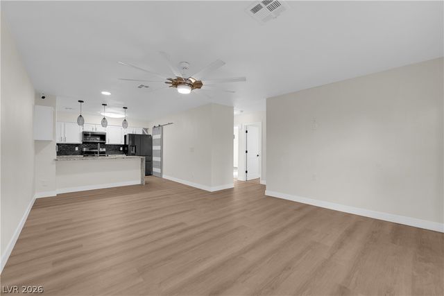 2133 Willowbury Drive A, Las Vegas, NV 89108