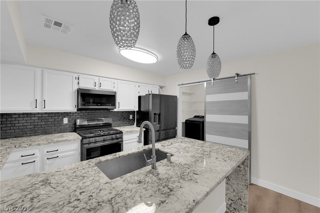2133 Willowbury Drive A, Las Vegas, NV 89108