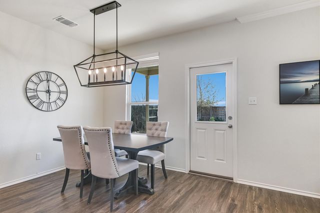 182 Bayberry CIR, Buda, TX 78610