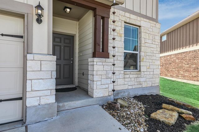 182 Bayberry CIR, Buda, TX 78610