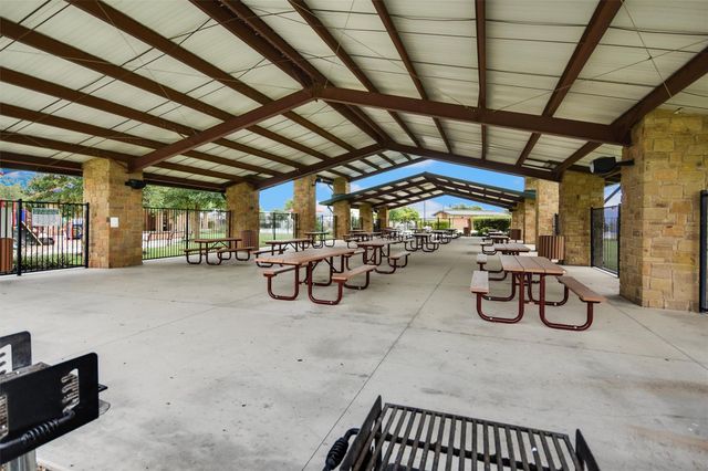 182 Bayberry CIR, Buda, TX 78610