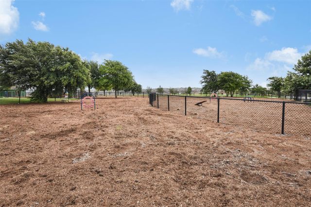 182 Bayberry CIR, Buda, TX 78610