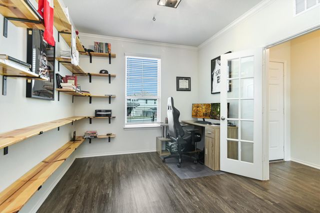 182 Bayberry CIR, Buda, TX 78610