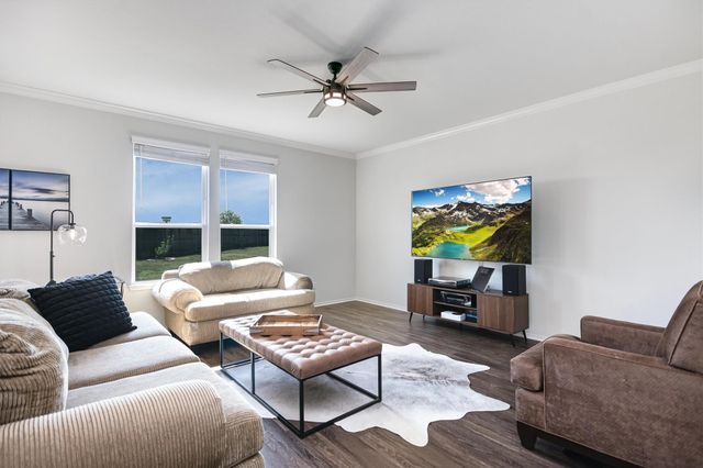 182 Bayberry CIR, Buda, TX 78610