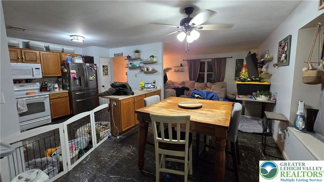 2013 Woodside Court, Salisbury Twp, PA 18103