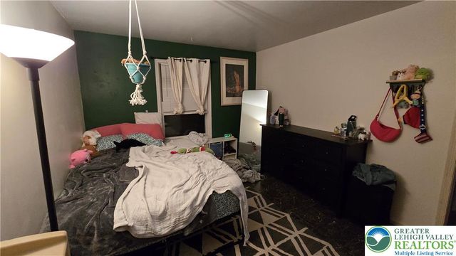 2013 Woodside Court, Salisbury Twp, PA 18103