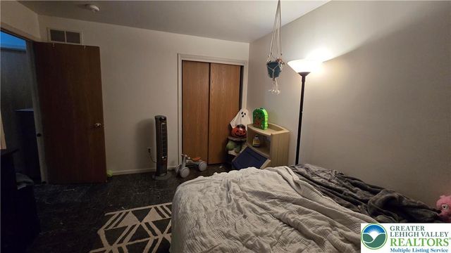 2013 Woodside Court, Salisbury Twp, PA 18103