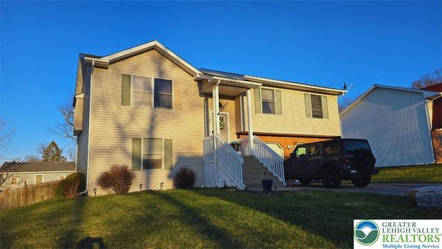 2013 Woodside Court, Salisbury Twp, PA 18103
