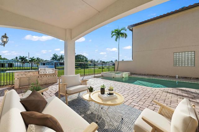 4096 Artesa Drive, Boynton Beach, FL 33436