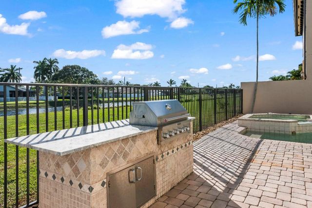 4096 Artesa Drive, Boynton Beach, FL 33436