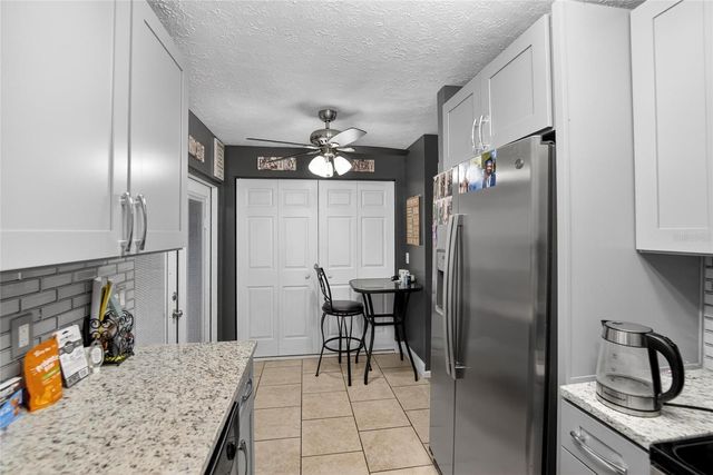 6424 ROCKPOINTE DRIVE, Tampa, FL 33634