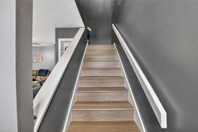 6424 ROCKPOINTE DRIVE, Tampa, FL 33634