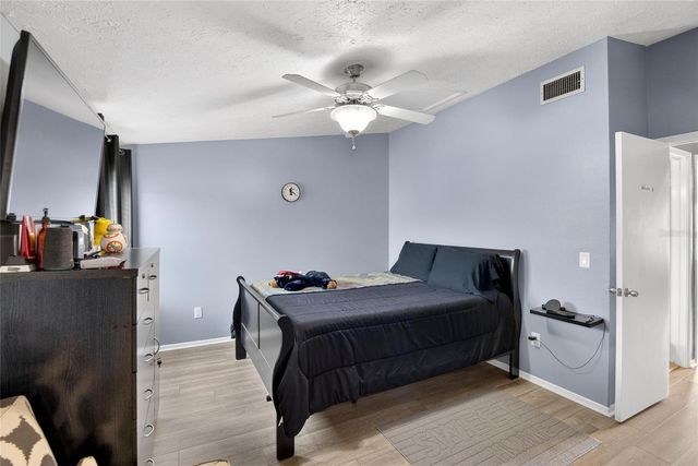 6424 ROCKPOINTE DRIVE, Tampa, FL 33634