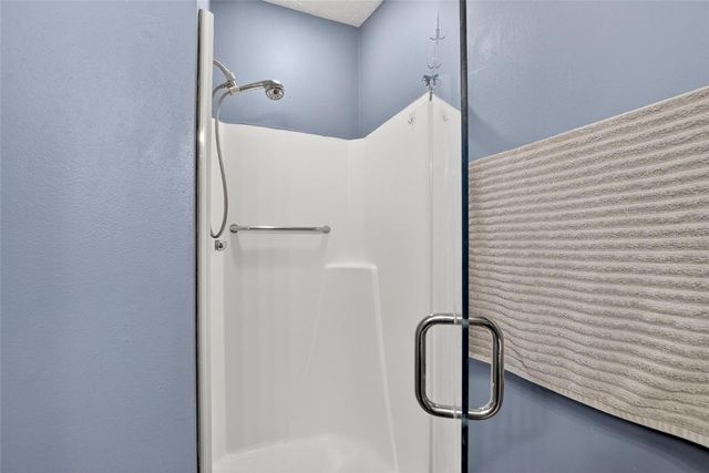 6424 ROCKPOINTE DRIVE, Tampa, FL 33634