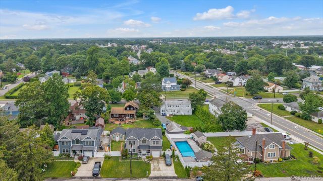 6 Belmont Court, Amityville, NY 11701