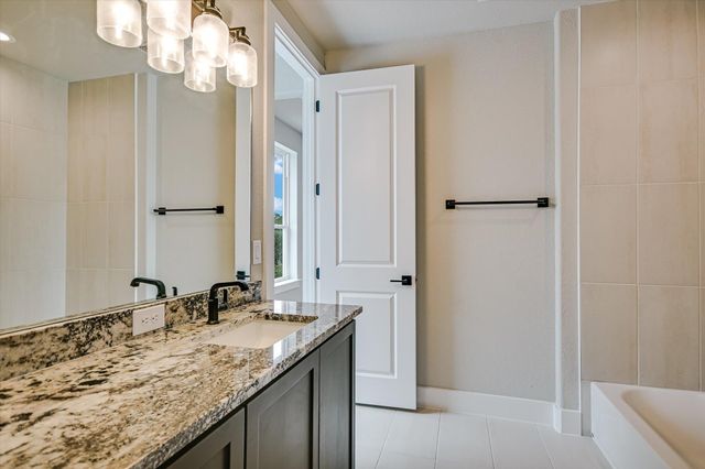 1 Squaw Circle CIR, Wimberley, TX 78676