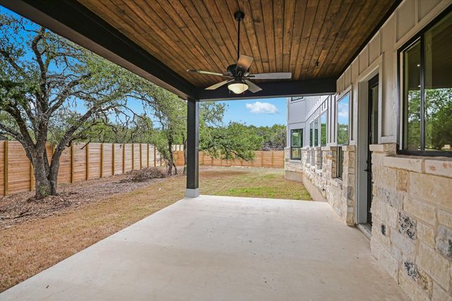 1 Squaw Circle CIR, Wimberley, TX 78676