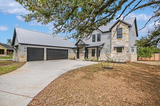 1 Squaw Circle CIR, Wimberley, TX 78676