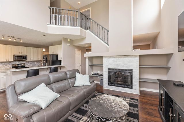 9756 Scotch Pine Court, Fishers, IN 46037