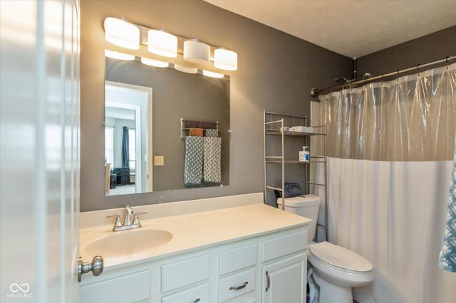 9756 Scotch Pine Court, Fishers, IN 46037