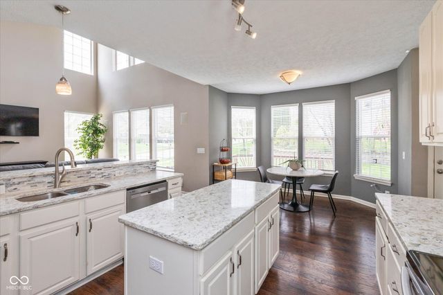 9756 Scotch Pine Court, Fishers, IN 46037