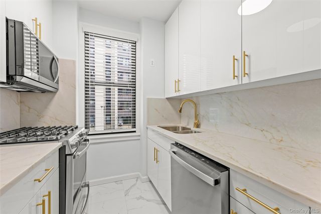 9825 64th Road 1D, Rego Park, NY 11374