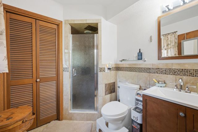 3075 W River Park Dr, Wichita, KS 67203