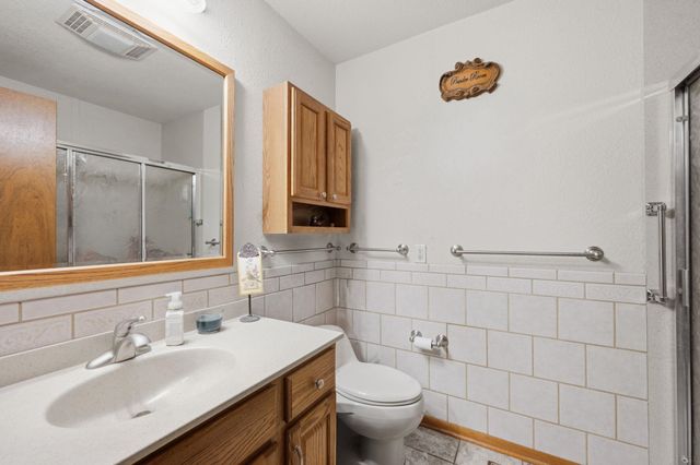 3075 W River Park Dr, Wichita, KS 67203