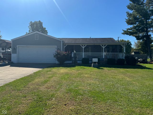 1255 E Longwood, Shelbyville, IN 46176