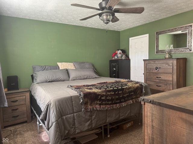 1255 E Longwood, Shelbyville, IN 46176